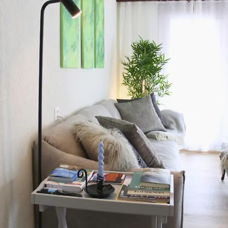 8 By Interhome